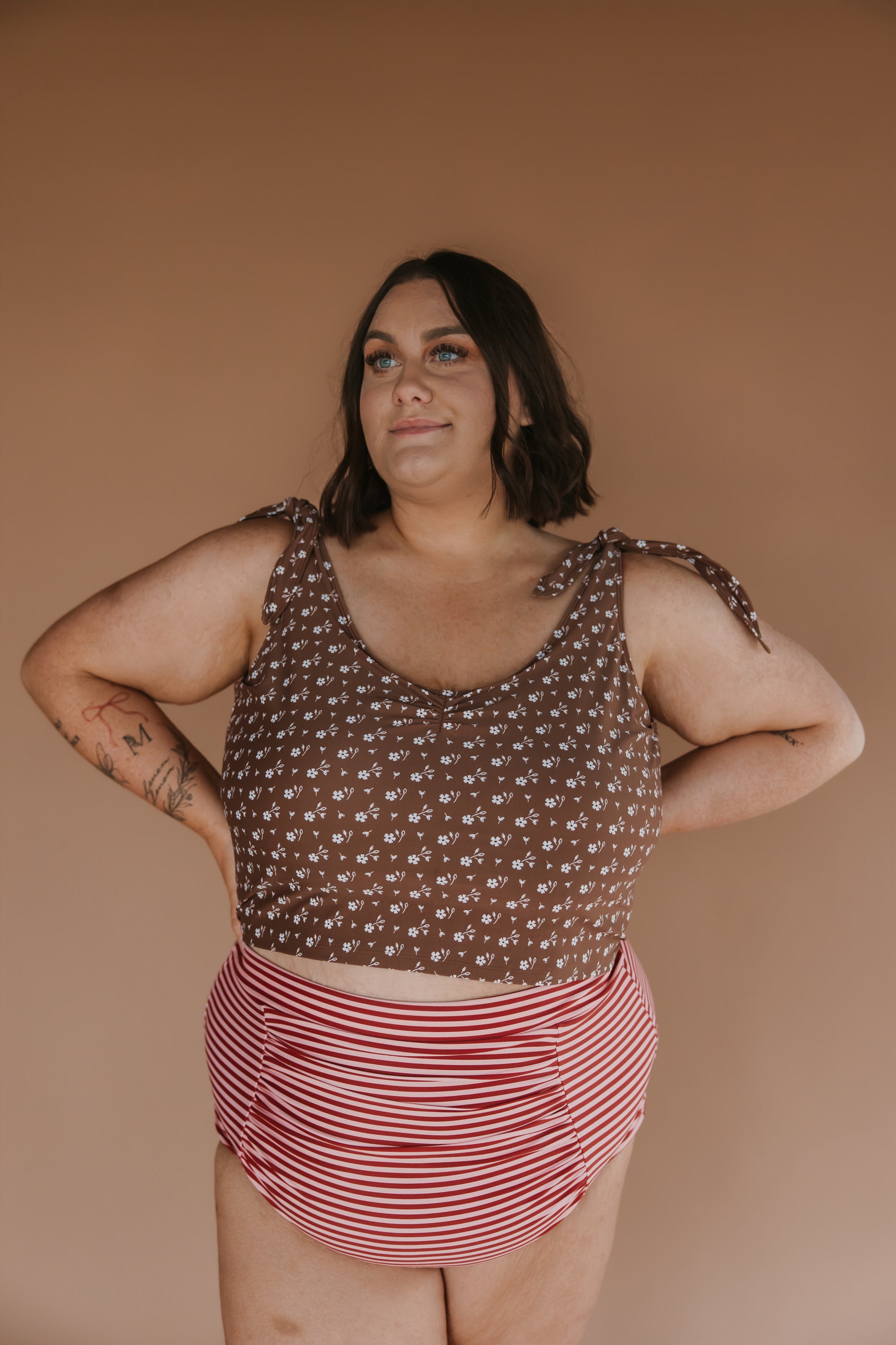Shoulder Tie Top Cocoa Ditzy