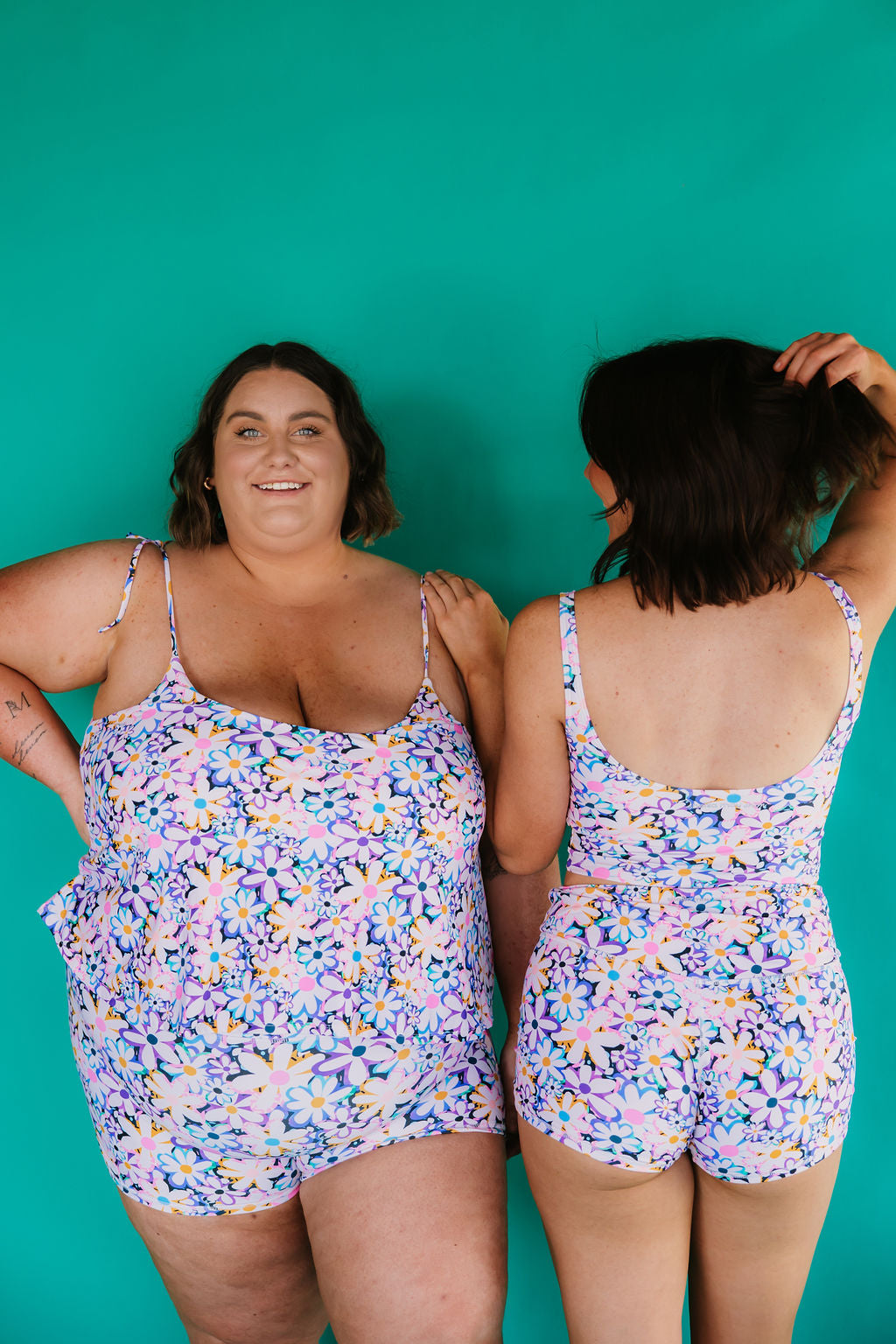 Last Pieces - Swing Top Dozens of Daisies