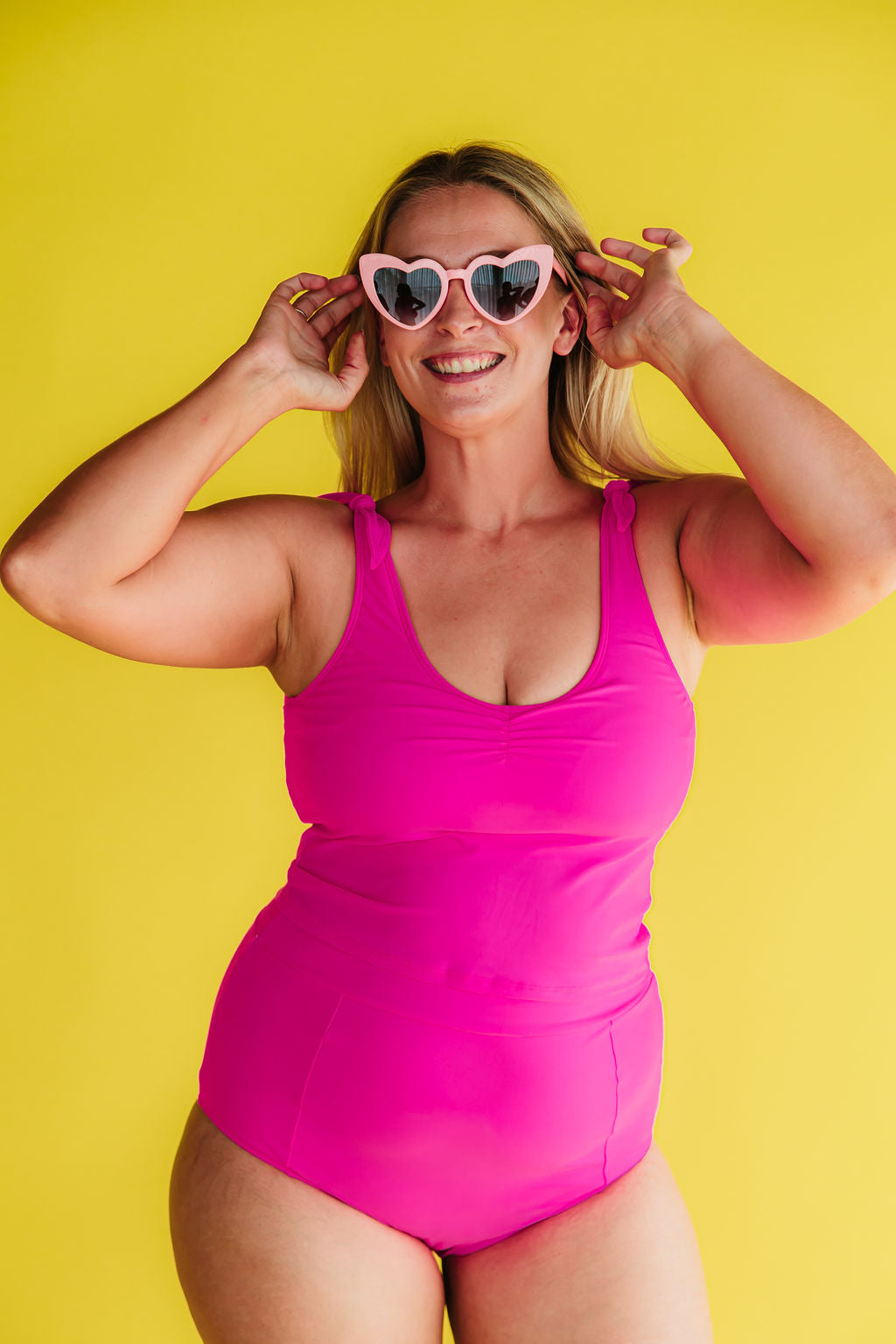 Last Pieces - High Cut Bottoms Flamingo